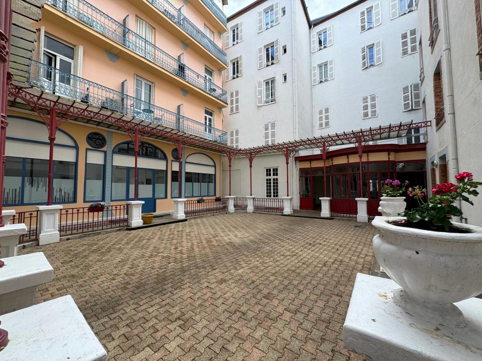 Petit Splendid - Ancien Palace, Balcon, Centre Vichy Eksteriør bilde
